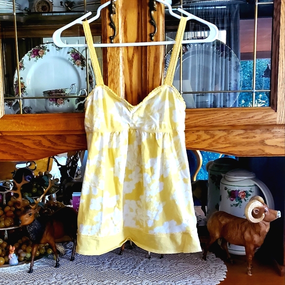 ABERCROMBIE & FITCH TANK TOP - Picture 1 of 5